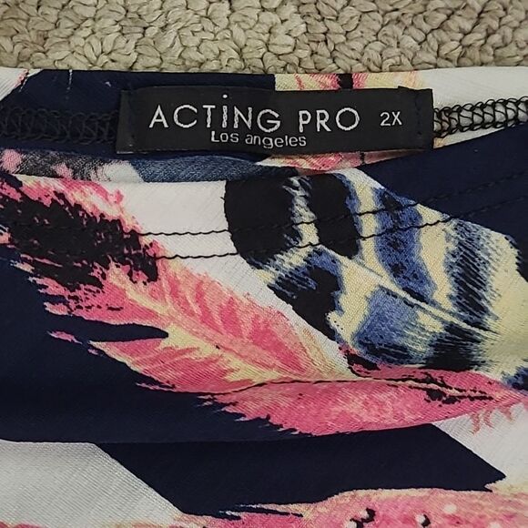 Acting Pro asymmetrical tunic - Picture 4 of 7